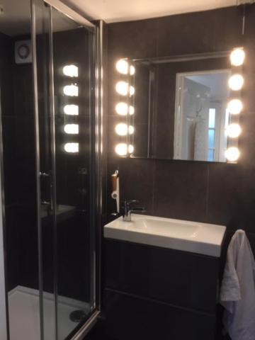 The Coach House Apartment บรอมลีย์ ภายนอก รูปภาพ